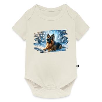 Berger allemand dans un paysage hivernal magique - Body à manches courtes Premium Bébé - blanc cassé - Devant