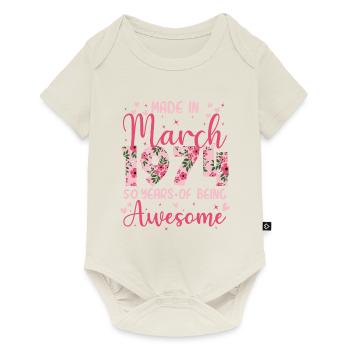 Mars 1974 Cadeau Anniversaire 50 Ans Pour Femme - Body à manches courtes Premium Bébé - blanc cassé - Devant