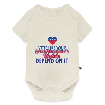 Votez comme si les droits de votre petite-fille en dépendaient - Body à manches courtes Premium Bébé - blanc cassé - Devant
