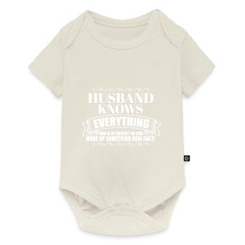 Un mari drôle sait tout ce qu’il y a de mieux pour la fête des pères - Body à manches courtes Premium Bébé - blanc cassé - Devant