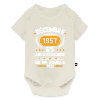 Cadeau D'anniversaire Rétro 65 Ans Décembre 1957 - Body à manches courtes Premium Bébé - blanc cassé - Devant