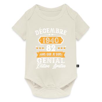 Cadeau D'anniversaire 82 Ans Décembre 1940 Rétro - Body à manches courtes Premium Bébé - blanc cassé - Devant