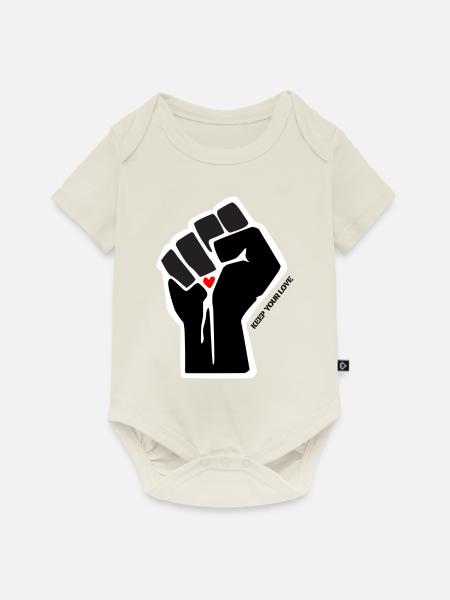 geballte Faust Motiv "Keep your love" - Baby Premium Kurzarmbody - Naturweiß