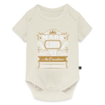 Mars 1980 43 Ans Rétro Cadeau D'anniversaire - Body à manches courtes Premium Bébé - blanc cassé - Devant