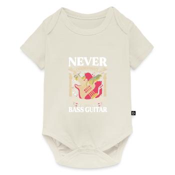 Never Underestimate An Old Man With A Bass Guitar - Baby Premium Kurzarmbody - Naturweiß - Vorne