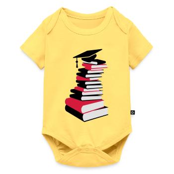 Une pile de livres avec chapeau de graduation - Body à manches courtes Premium Bébé - jaune pastel - Devant