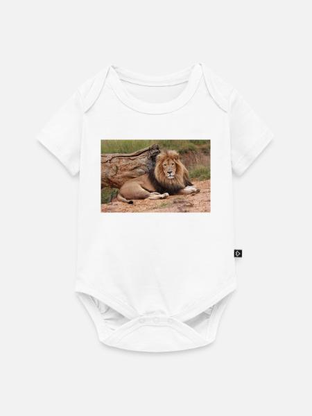 Majestätischer Löwe auf Savanne - Baby Premium Kurzarmbody - Weiß