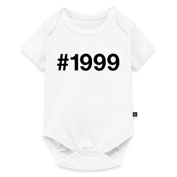 1999 Jahrgang Hashtag 27 Jahre alt 27. Geburtstag - Baby Premium Kurzarmbody - Weiß - Vorne