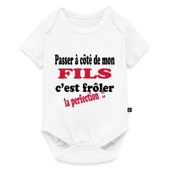 Mon fils la perfection 111 - Baby Premium Kurzarmbody - Weiß - Vorne