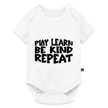 Play Learn Be Kind Repeat 3 - Baby Premium Kurzarmbody - Weiß - Vorne