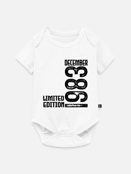 Cadeau Anniversaire Décembre 1983. Decembre 1983. - Premium kortærmet baby-body  - hvid