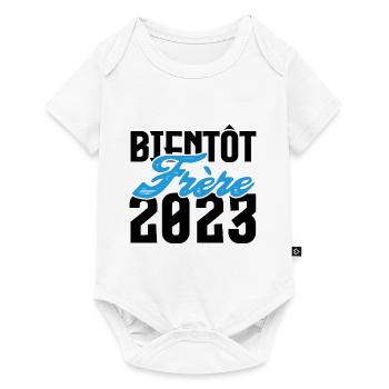 Cadeau Annonce grossesse bientôt Frère 2023. - Body à manches courtes Premium Bébé - blanc - Devant