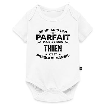 Thien – ein Vorname, eine lustige und stolze Legende - Baby Premium Kurzarmbody - Weiß - Vorne