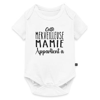 Cette merveilleuse mamie appartient à personnalisé - Body à manches courtes Premium Bébé - blanc - Devant