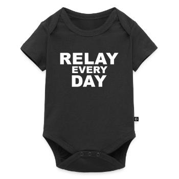 Relay Every Day – Bold Typo - Baby Premium Kurzarmbody - Schwarz - Vorne