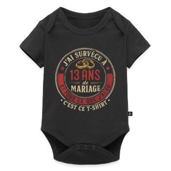 Humour Anniversaire : J'ai Survécu à 13 Ans - Body à manches courtes Premium Bébé - noir - Devant