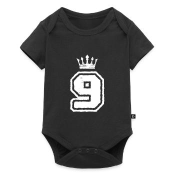 9 krone nummer - Baby Premium Kurzarmbody - Schwarz - Vorne