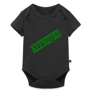 Grüner APPROVED Stempel [T-Shirt Design] - Baby Premium Kurzarmbody - Schwarz - Vorne