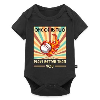 Einer Von Uns Beiden Spielt Besser Als Du Cricket - Baby Premium Kurzarmbody - Schwarz - Vorne