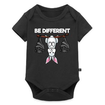 Soyez différent Lapin Lapin avec des chauves-souris - Body à manches courtes Premium Bébé - noir - Devant