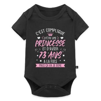 Une princesse et d'avoir 73 ans, Cadeau 73 ans - Body à manches courtes Premium Bébé - noir - Devant
