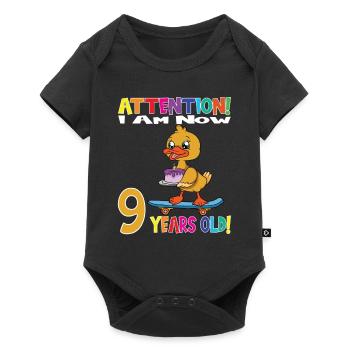 Anniversaire de canard J’ai maintenant 9 ans - Body à manches courtes Premium Bébé - noir - Devant