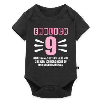 Endlich 9 Mama sagt hab nur 2 Fehler 9. Geburtstag - Baby Premium Kurzarmbody - Schwarz - Vorne