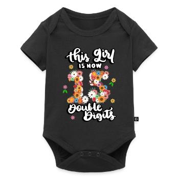 Dieses Mädchen Ist Jetzt 15 Double Digits Floral - Baby Premium Kurzarmbody - Schwarz - Vorne