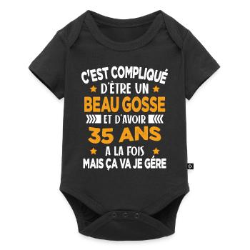 Beau Gosse et D'avoir 35 Ans Cadeau d'anniversaire - Body à manches courtes Premium Bébé - noir - Devant