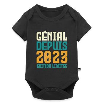 génial depuis 2023 - Body à manches courtes Premium Bébé - noir - Devant