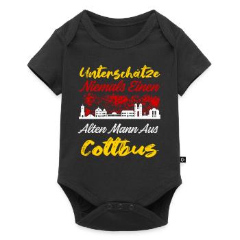 Unterschätze Niemals Einen Alten Mann Aus Cottbus - Baby Premium Kurzarmbody - Schwarz - Vorne