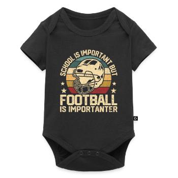 Schule ist wichtig, aber Fußball ist noch wichtige - Baby Premium Kurzarmbody - Schwarz - Vorne