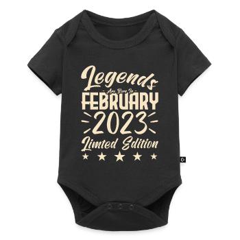 Naissance En Février 2023. Cadeau d'anniversaire. - Body à manches courtes Premium Bébé - noir - Devant