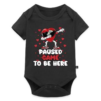 J’ai mis mon jeu en pause pour être ici, - Body à manches courtes Premium Bébé - noir - Devant