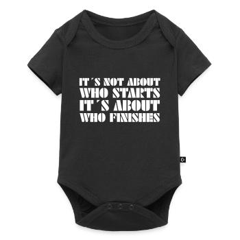 Es Geht Nicht Darum Wer Anfängt Sondern Darum - Baby Premium Kurzarmbody - Schwarz - Vorne