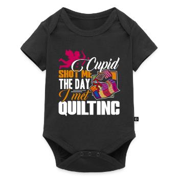 Quilting Cupid Shot Me The Day I Met Quilting - Baby Premium short-sleeve bodysuit - black - Front