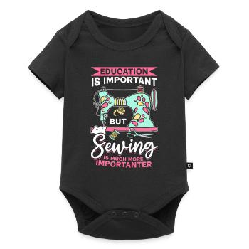 Education is important but Sewing is much more imp - Baby Premium Kurzarmbody - Schwarz - Vorne