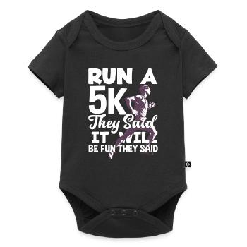 Courir un 5 km, ils ont dit que ce serait amusant - Body à manches courtes Premium Bébé - noir - Devant