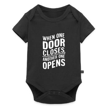 Wenn sich eine Tür schließt, öffnet sich eine andere. - Baby Premium Kurzarmbody - Schwarz - Vorne