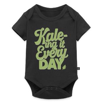 Végétarien végétalien : Kale-ing It Every Day - Body à manches courtes Premium Bébé - noir - Devant