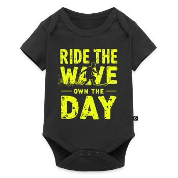 Surfer Ride the Wave – Own the Day Saying - Baby Premium short-sleeve bodysuit - black - Front