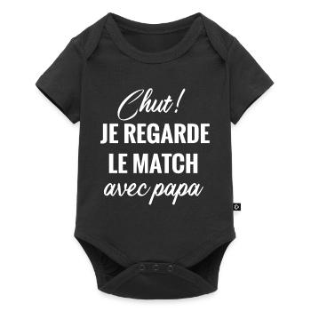 Chut je regarde le match avec papa. Humour foot - Body à manches courtes Premium Bébé - noir - Devant