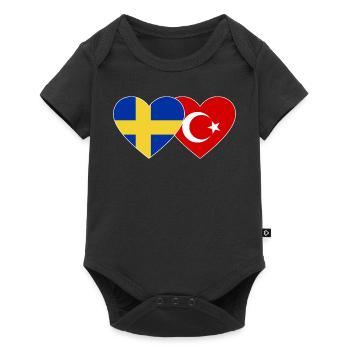 Suède Turquie Drapeau Coeur - Body à manches courtes Premium Bébé - noir - Devant