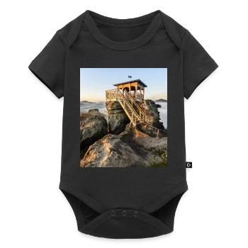 Hütte mit Aussicht - Baby Premium Kurzarmbody - Schwarz - Vorne