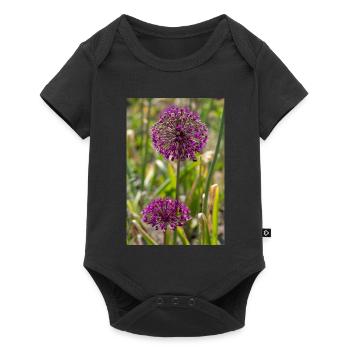 Poireaux ornementaux en violet : fleurs sphériques - Body à manches courtes Premium Bébé - noir - Devant