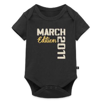 März 2011 Geburtstagsgeschenk März 2011 - Baby Premium Kurzarmbody - Schwarz - Vorne
