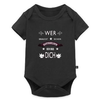 WER BRAUCHT SCHON SUPERHELDEN ICH HAB DICH - Baby Premium Kurzarmbody - Schwarz - Vorne