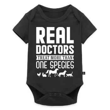 De vrais médecins traitent plus d'une espèce - Body à manches courtes Premium Bébé - noir - Devant