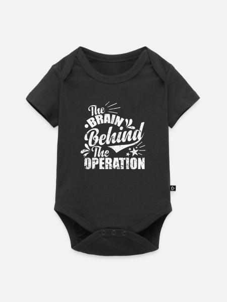 The Brain Behind the Operation - Baby Premium Kurzarmbody - Schwarz
