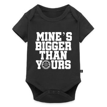 Le mien est plus grand que votre voiture cadeau - Body à manches courtes Premium Bébé - noir - Devant